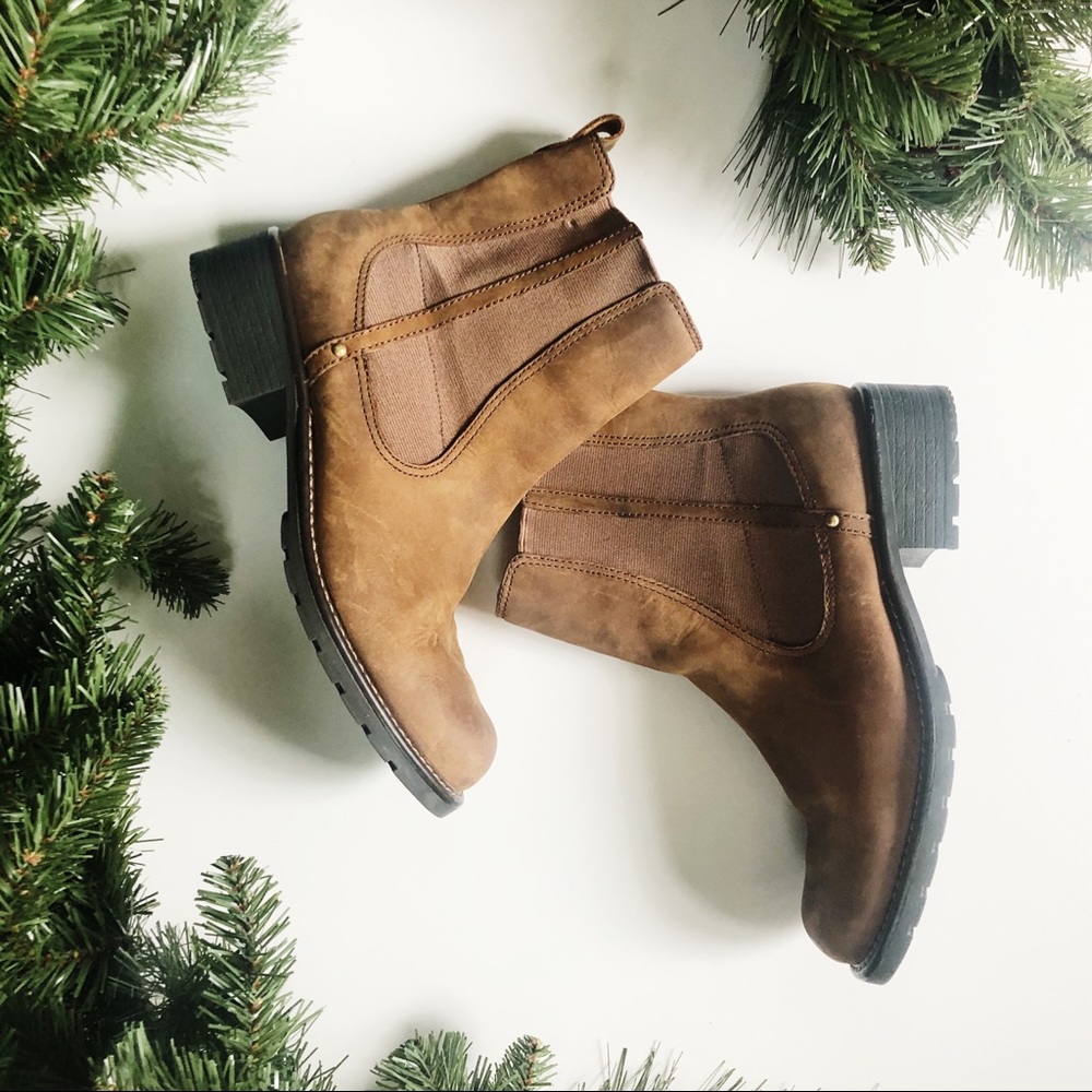 Clarks Orinoco Chelsea boots